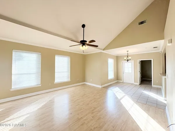 $1,800 | 4441 Burbank Drive, Unit 108, Baton Rouge, LA 70820