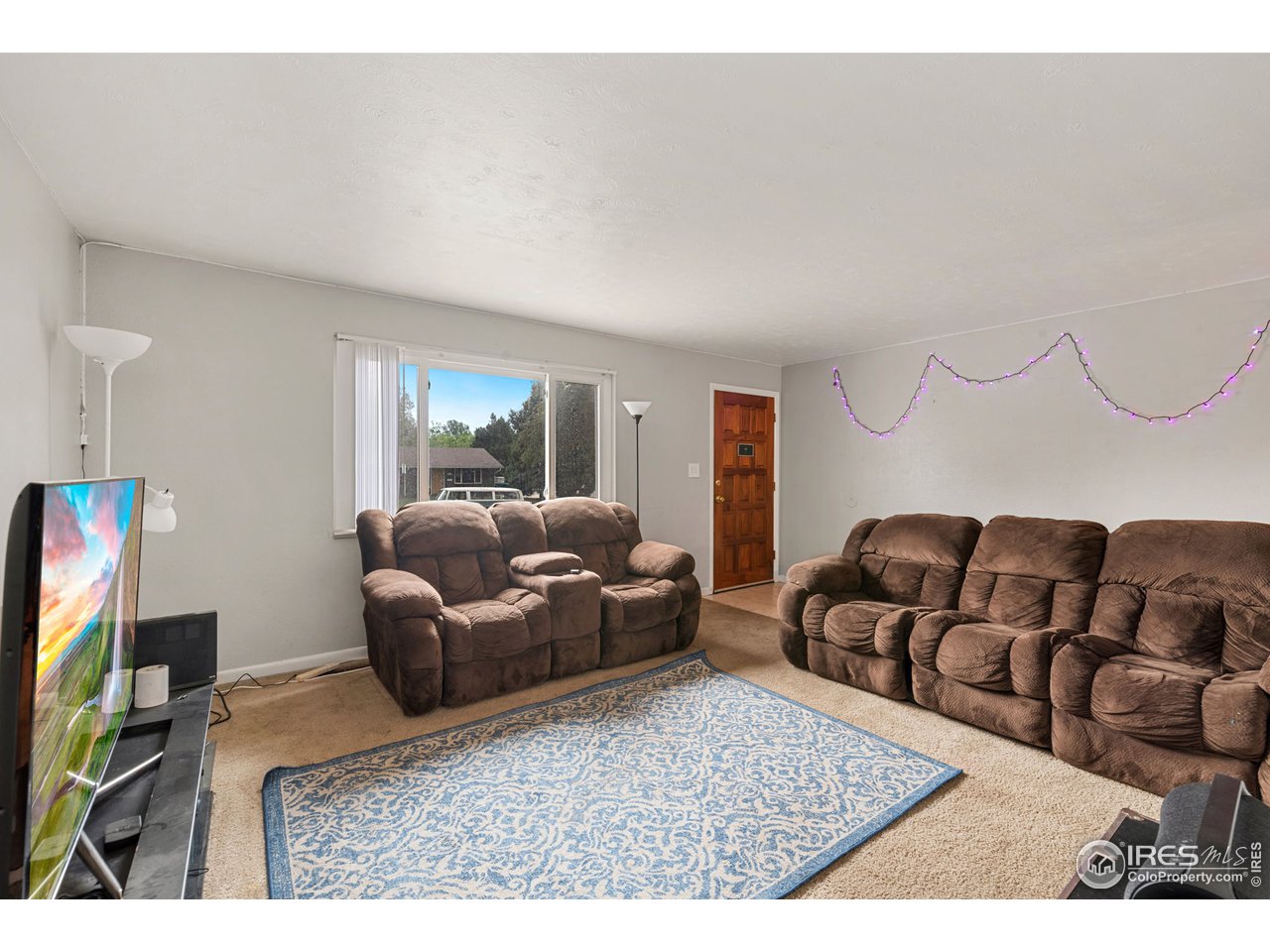 1053 Montview Road Fort Collins, CO 80521 - Photo 3 of 17 Good size main living room