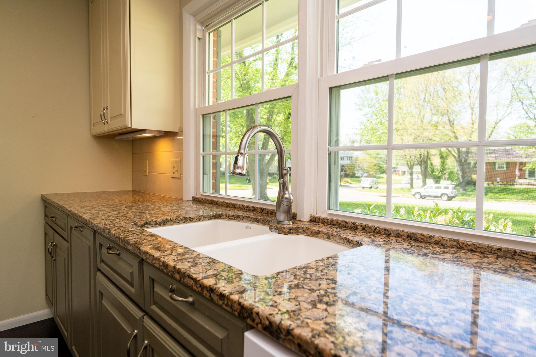 6437 Rives Court Springfield, VA 22150 - Photo 17 of 42 Granite counters & upgraded faucets