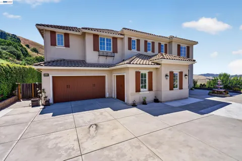 $3,849,000 | 200 Cliffecastle Court, San Ramon, CA 94583