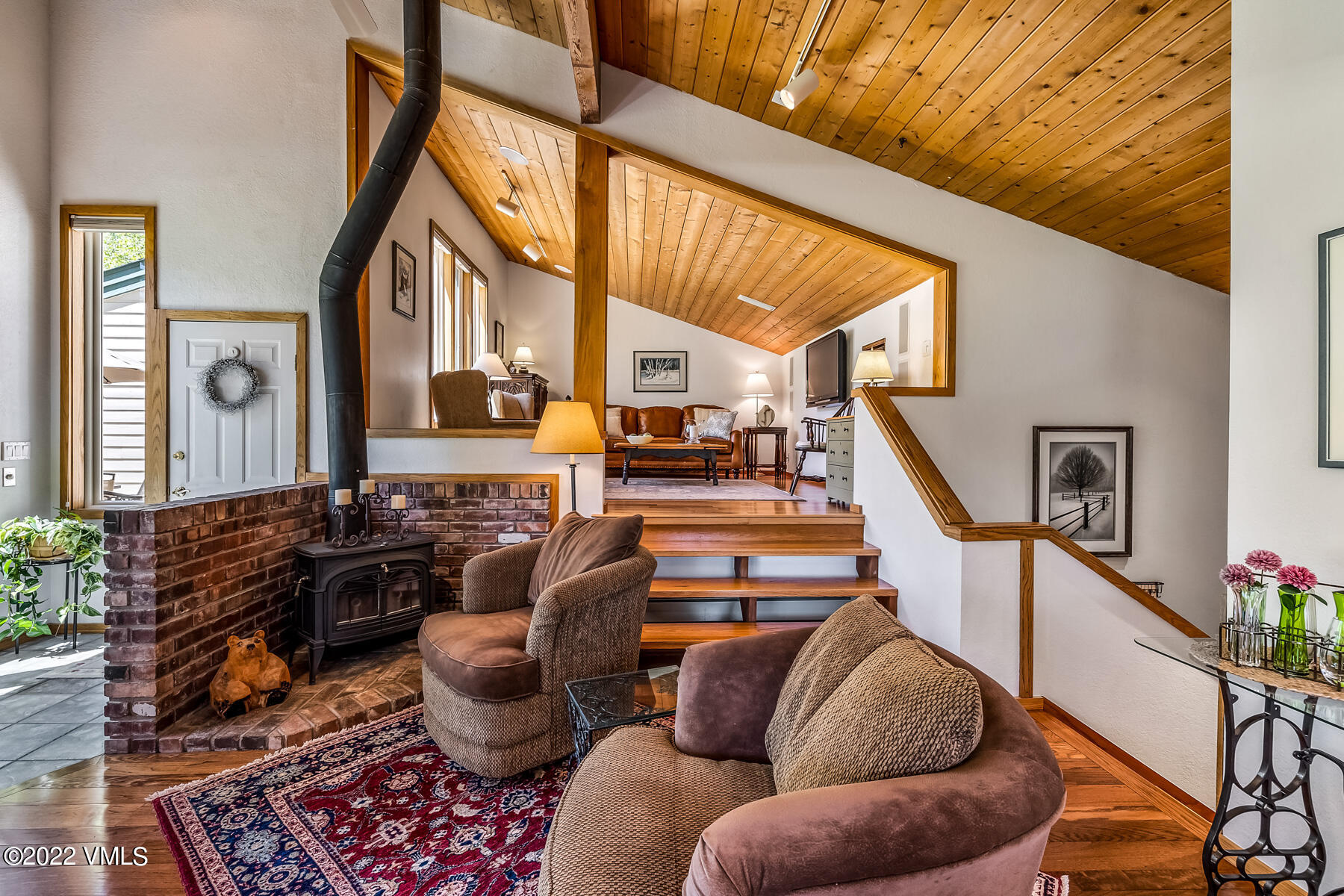 8 Deer Boulevard Eagle-Vail, CO 81620 - Photo 9 of 34 a living room with furniture