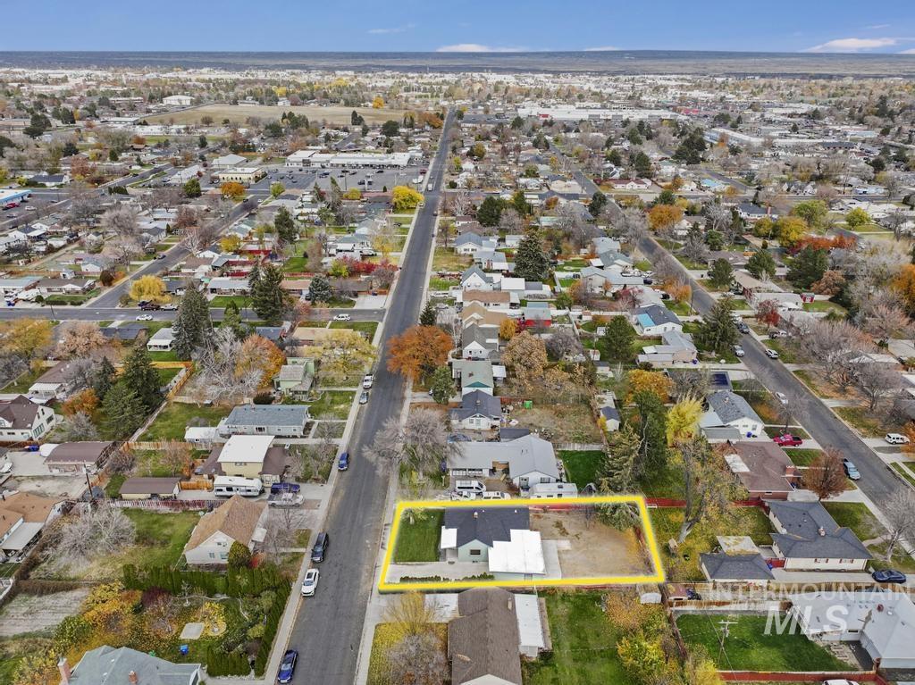 344 Fillmore Street Twin Falls, ID 83301 - Photo 40 of 42 Aerial perspective of suburban area featuring property boundaries highlighted