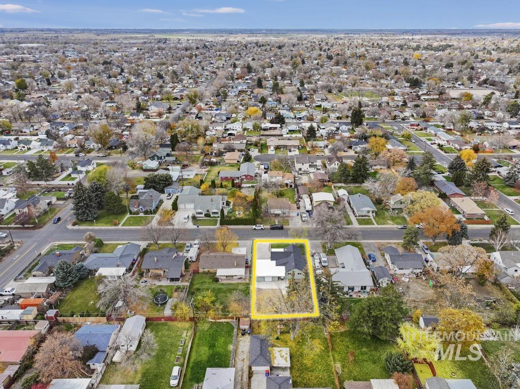 344 Fillmore Street Twin Falls, ID 83301 - Photo 41 of 42 Aerial view of residential area with property boundaries highlighted