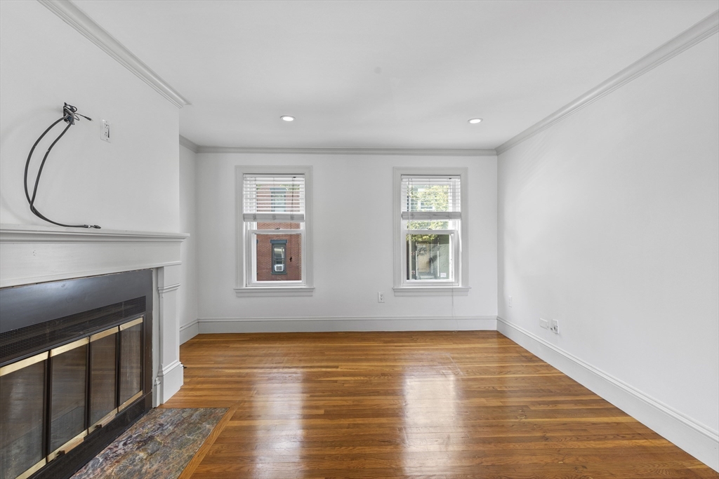 256 West 3rd Street, Unit 2 Boston, MA 02127 - Photo 14 of 30