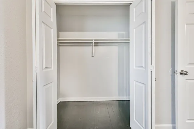 $2,000 | 5855 Beldart Street, Houston, TX 77033