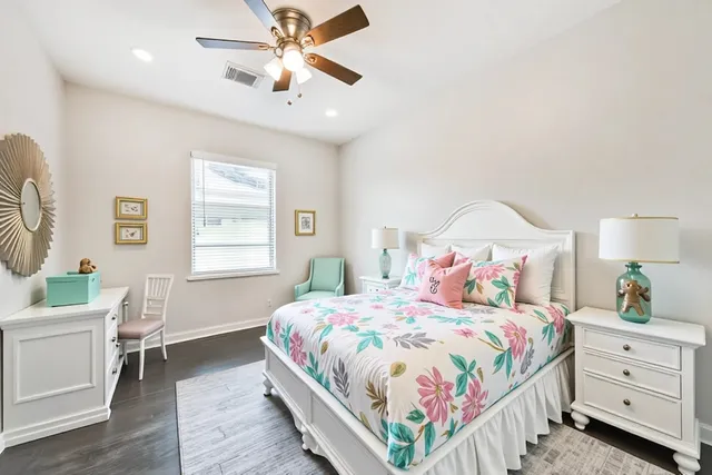 $2,000 | 5855 Beldart Street, Houston, TX 77033