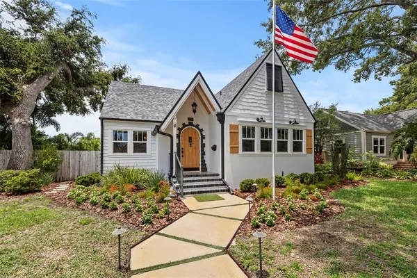 $1,449,000 | 2420 14th Street North, St. Petersburg, FL 33704