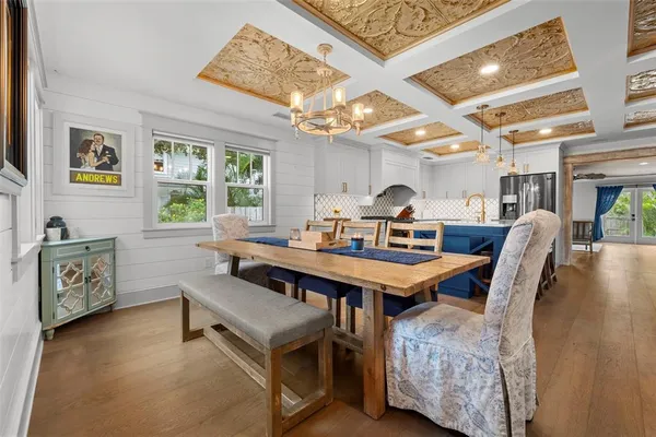 $1,449,000 | 2420 14th Street North, St. Petersburg, FL 33704