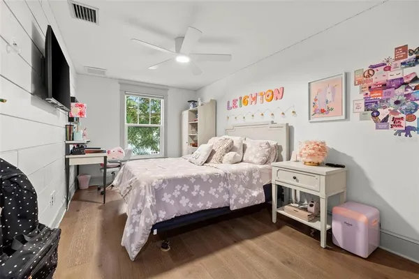 $1,449,000 | 2420 14th Street North, St. Petersburg, FL 33704