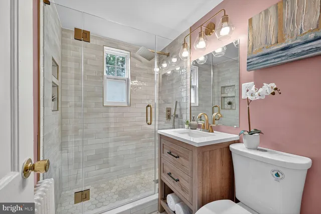 $398,000 | 1404 12th Street North, Unit 21, Arlington, VA 22209