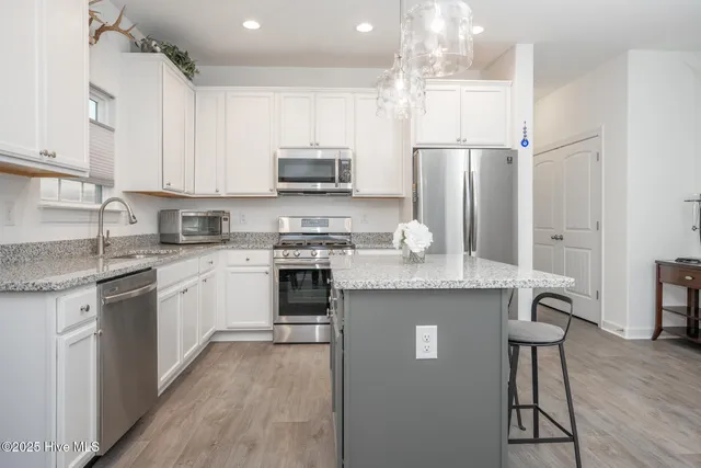 $575,000 | 107 Tyler Way, Moyock, NC 27958