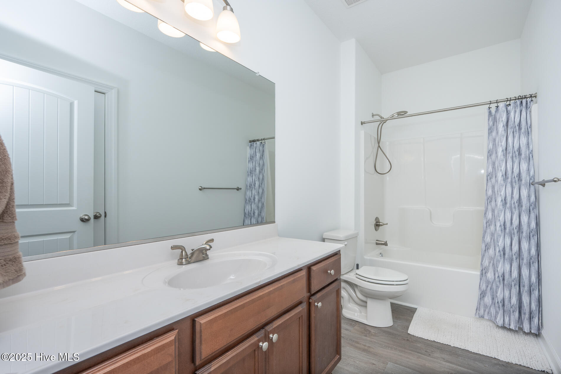 107 Tyler Way Moyock, NC 27958 - Photo 16 of 68 107 Taylor -17