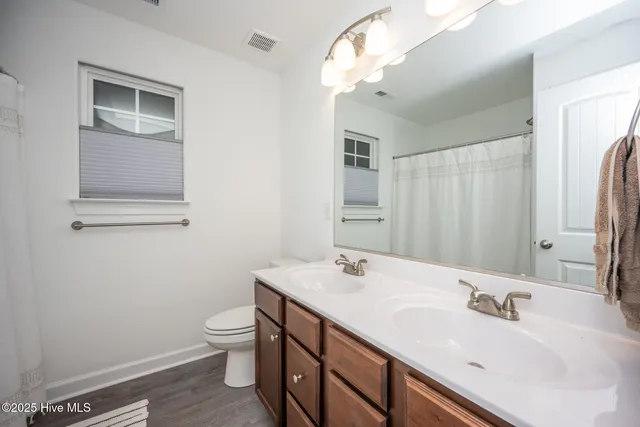 $575,000 | 107 Tyler Way, Moyock, NC 27958