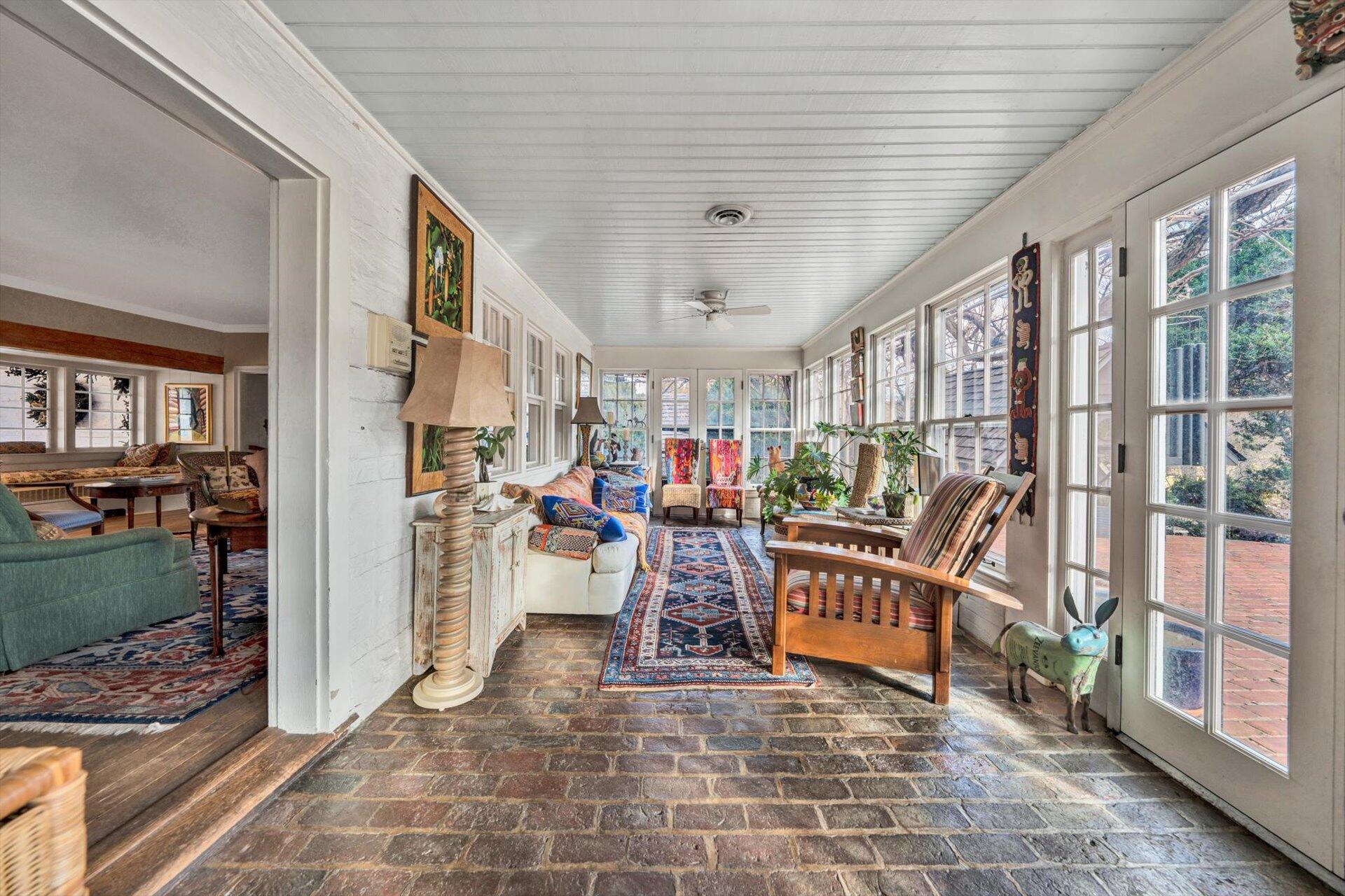 1542 Electric Road Southwest Roanoke, VA 24018 - Photo 13 of 80 12-DSC00025