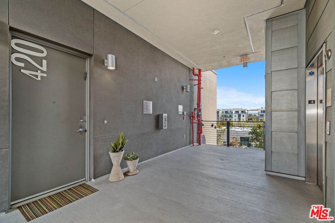 4080 Glencoe Avenue, Unit 420 Marina del Rey, CA 90292 - Photo 32 of 40
