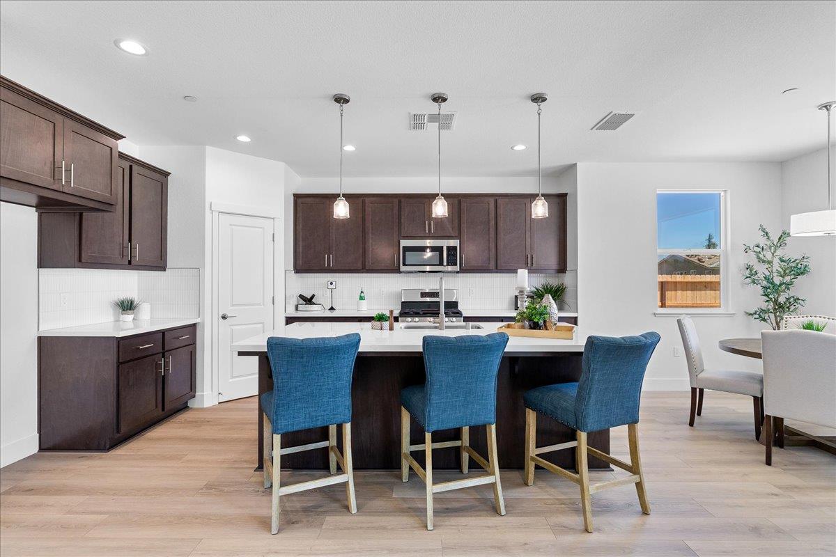 2080 Zane Way Turlock, CA 95382 - Photo 23 of 80