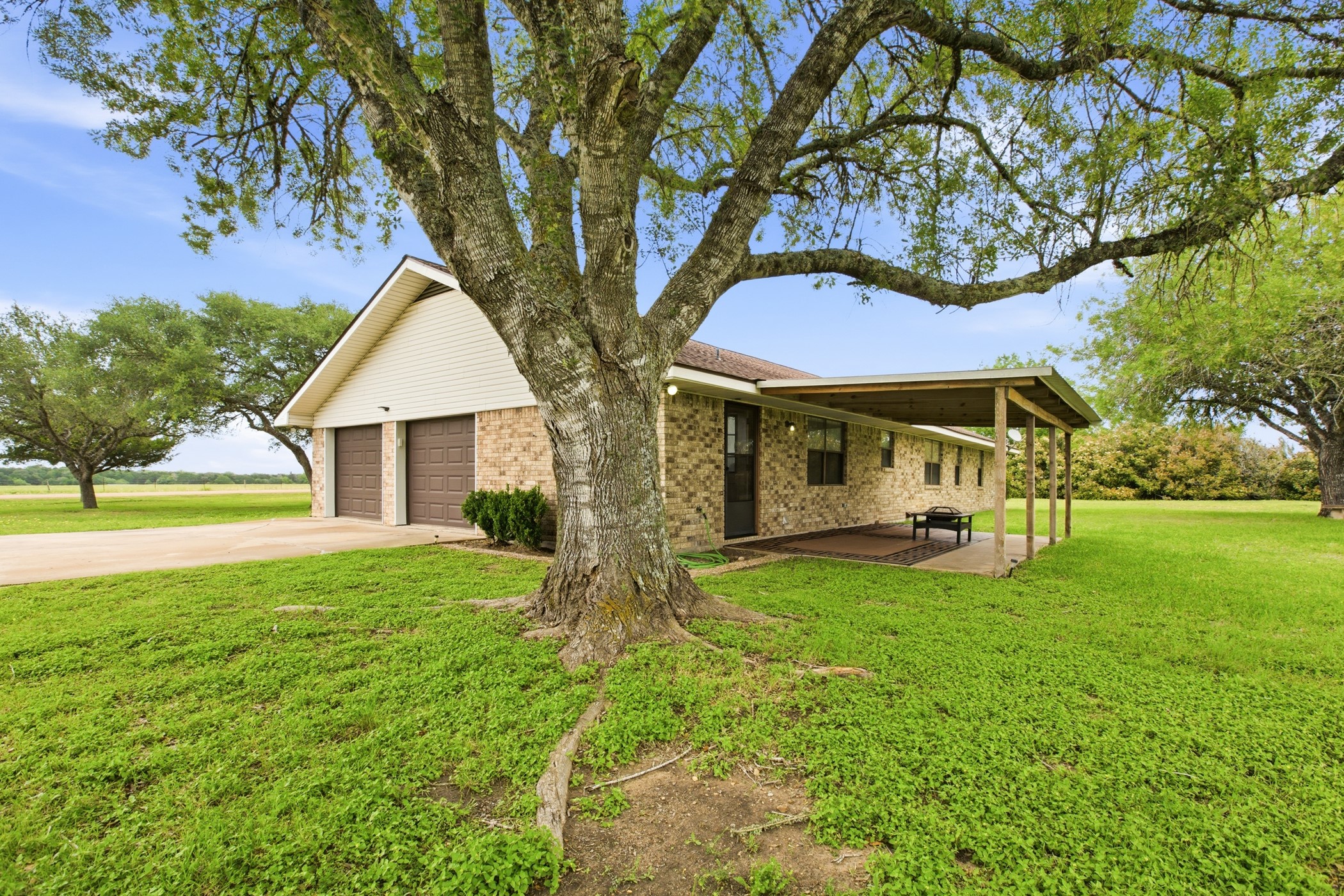 1150 Cr 209 Road Weimar, TX 78962 - Photo 23 of 29
