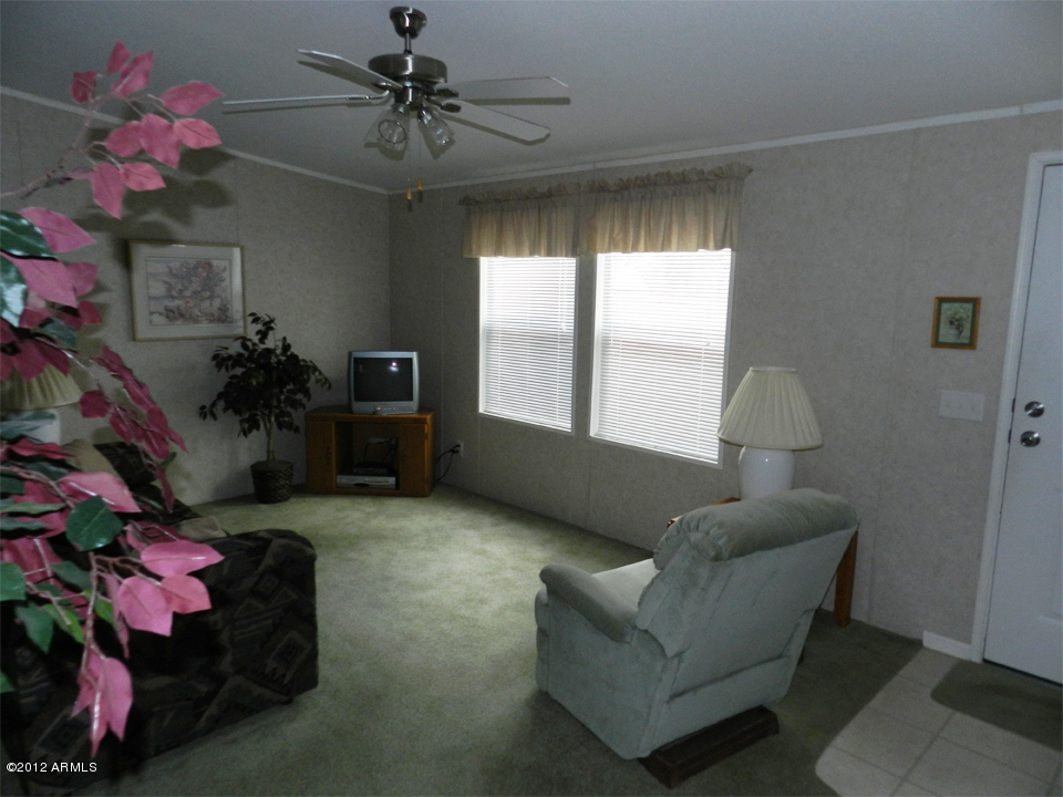 7620 Caballero Road Payson, AZ 85541 - Photo 5 of 18 Livingroom