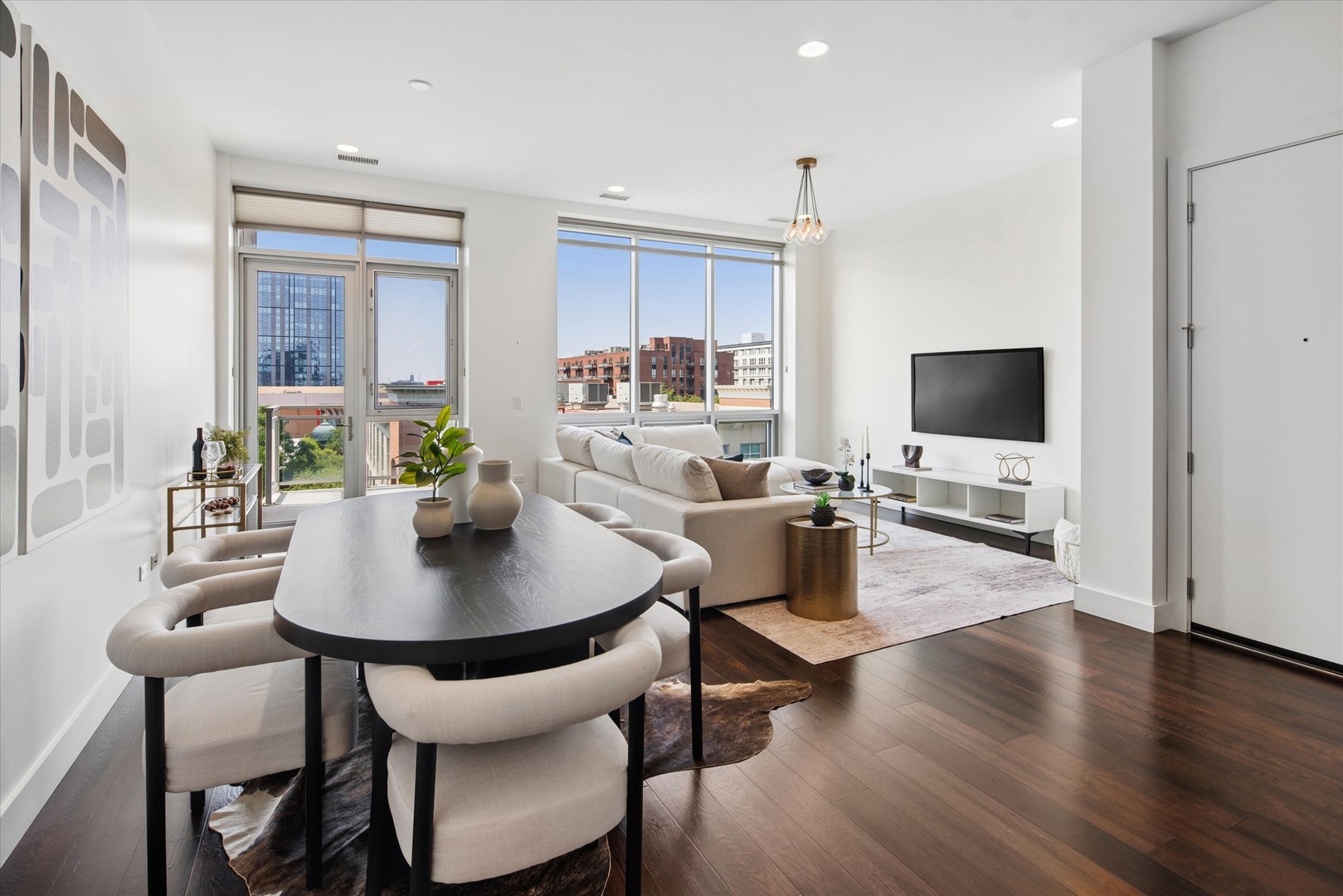 1124 West Adams Street, Unit 5E Chicago, IL 60607 - Photo 6 of 29 Gallery Image 6