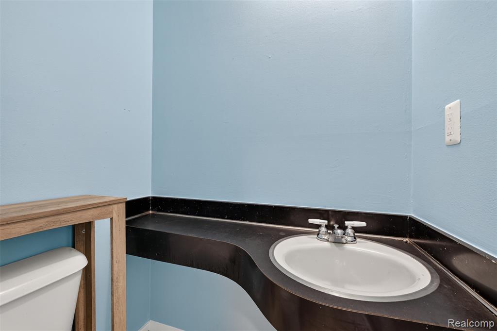 8324 North Genesee Road Mount Morris, MI 48458 - Photo 18 of 33 Gallery Image 18