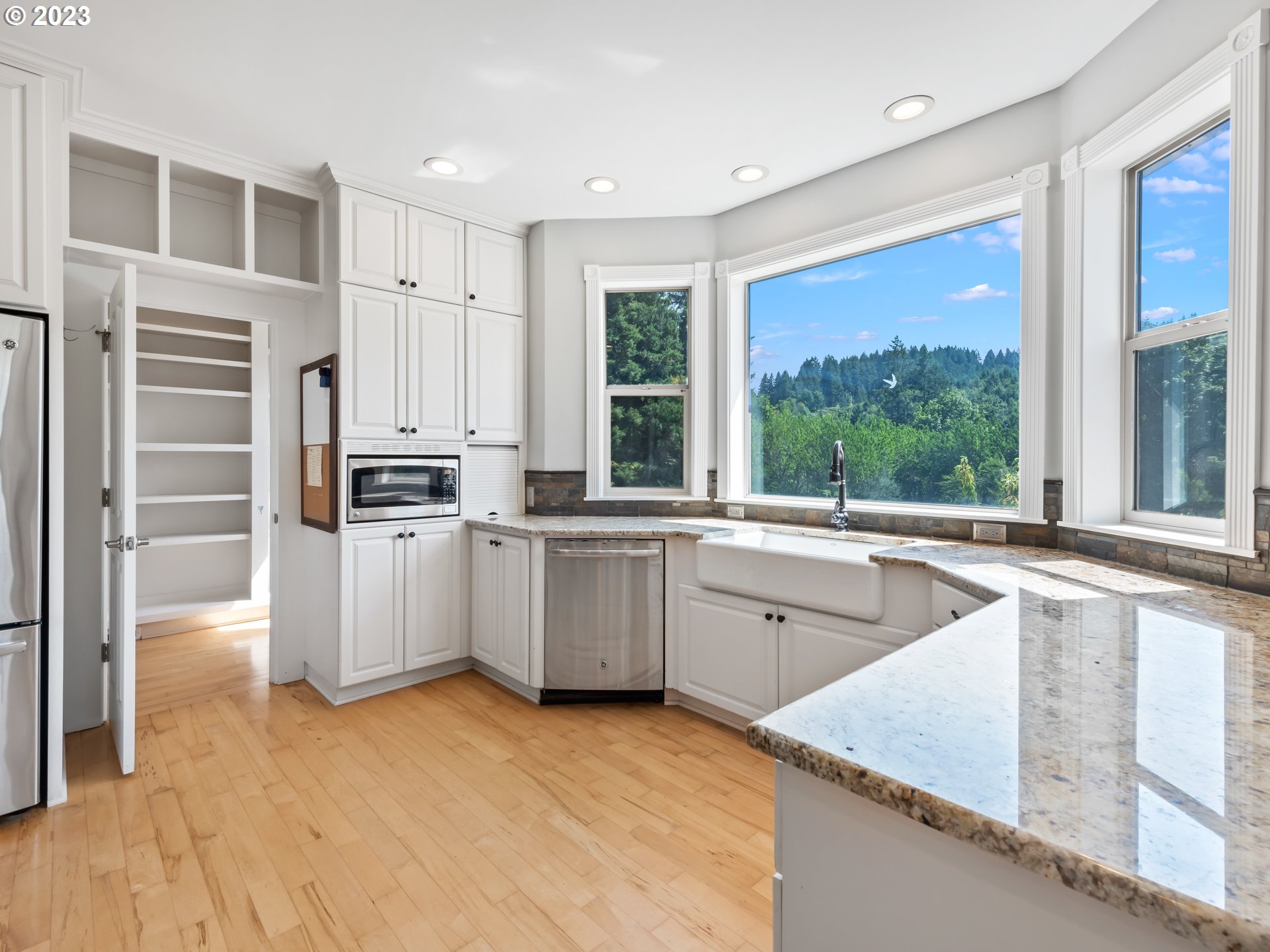 32762 Bellcrest Road Scappoose, OR 97056 - Photo 10 of 48 Gallery Image 10