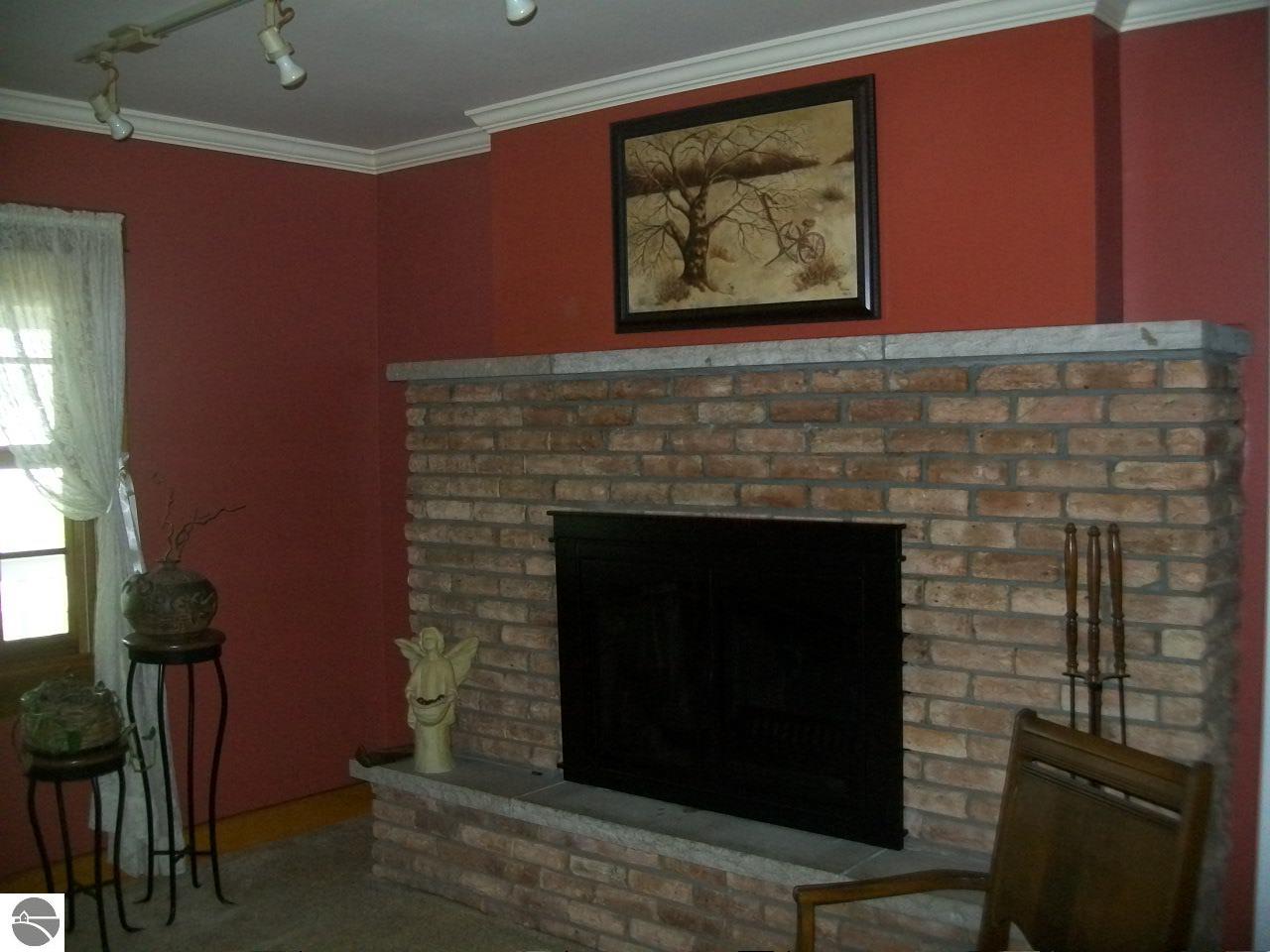 5529 West Monroe Road Alma, MI 48801 - Photo 7 of 59