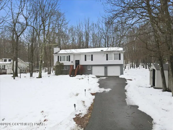 $339,900 | 119 Antler Trail, Albrightsville, PA 18210