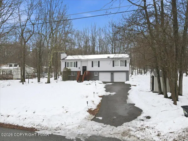 $339,900 | 119 Antler Trail, Albrightsville, PA 18210