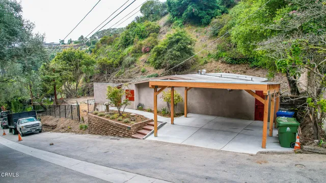 a view of outdoor space yard and patio