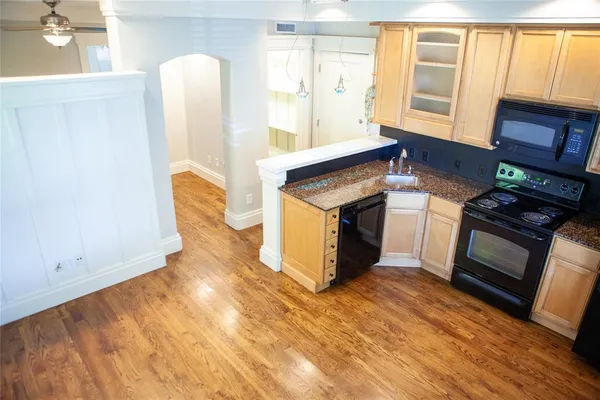 $1,395 | 5837 Velasco Avenue, Unit 102, Dallas, TX 75206