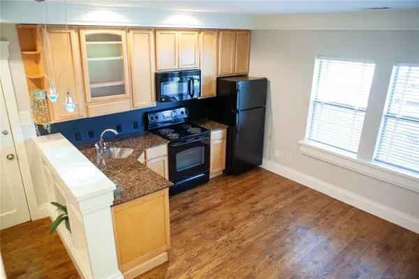 $1,395 | 5837 Velasco Avenue, Unit 102, Dallas, TX 75206