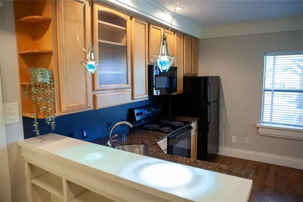 $1,395 | 5837 Velasco Avenue, Unit 102, Dallas, TX 75206