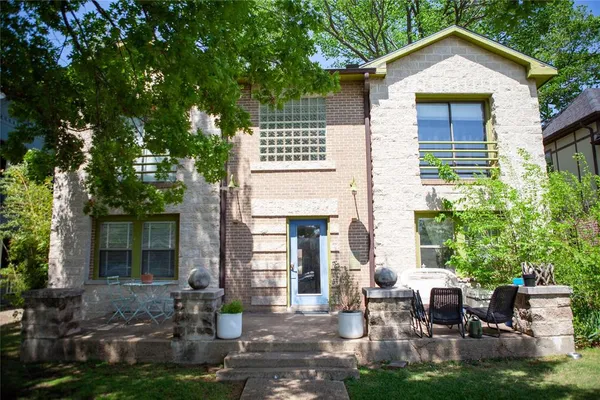 $1,395 | 5837 Velasco Avenue, Unit 102, Dallas, TX 75206