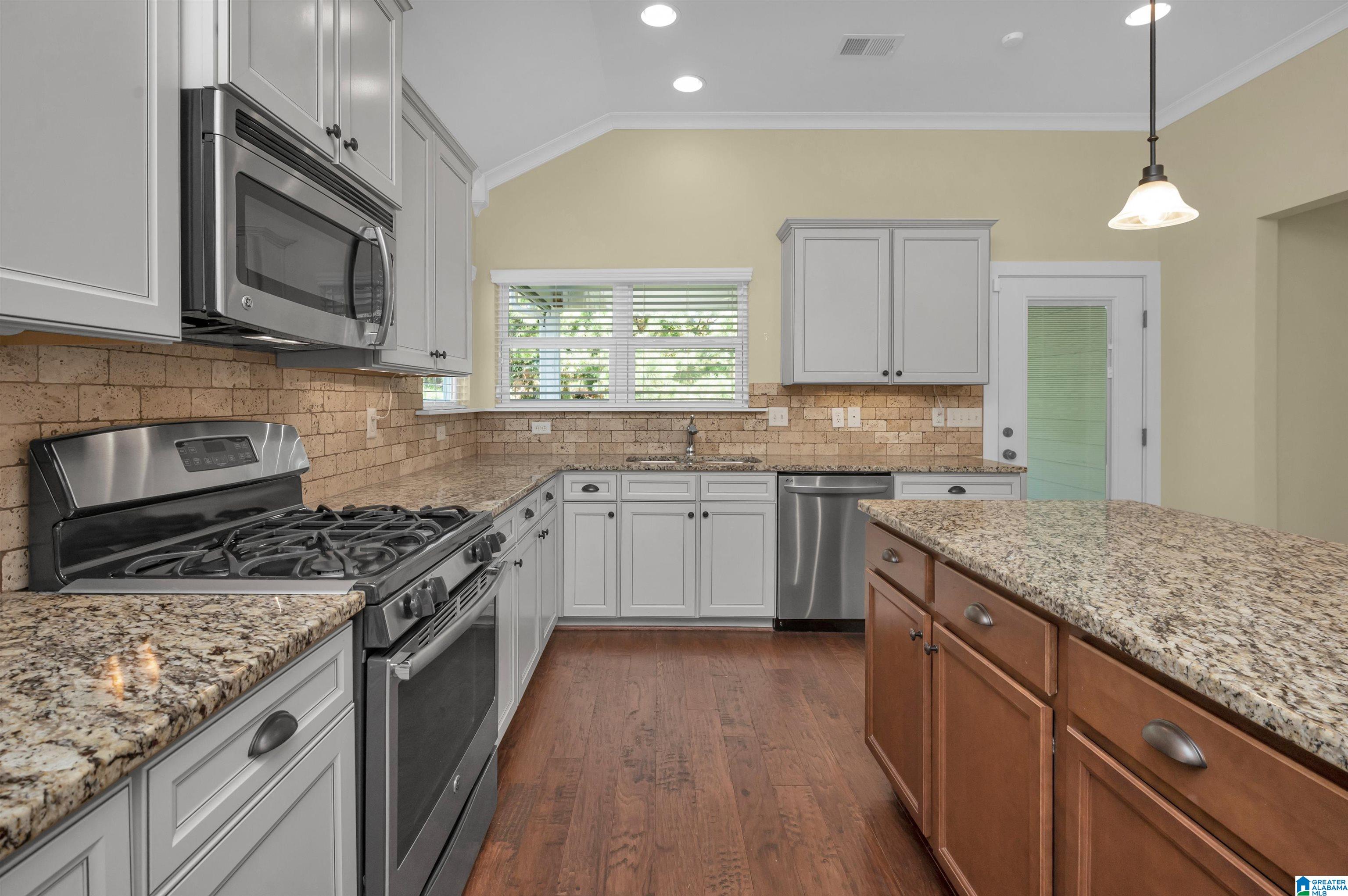 213 Rowntree Path Helena, AL 35080 - Photo 17 of 32
