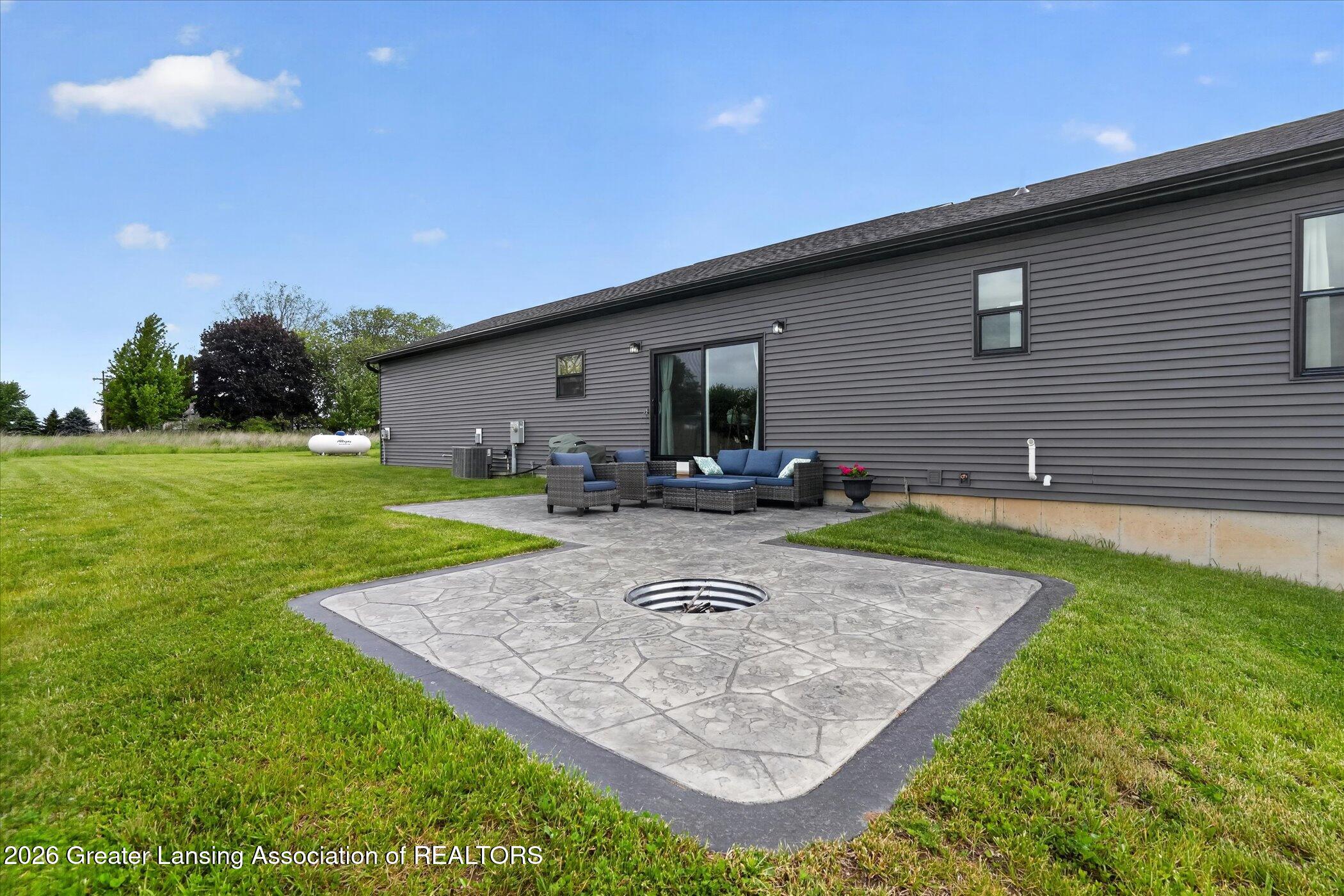9945 North Wheaton Road Charlotte, MI 48813 - Photo 38 of 55 38-9945-N-Wheaton-Rd-Charlotte-MI-48813-