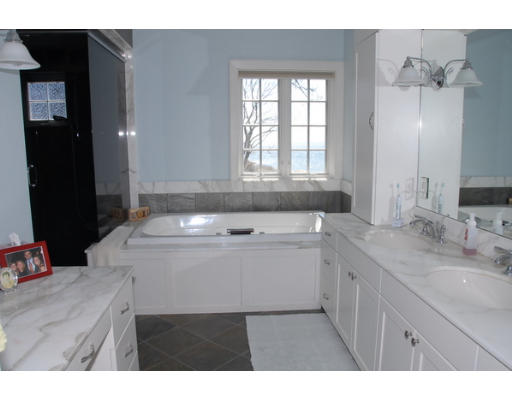 65 Galloupes Point Road Swampscott, MA 01907 - Photo 16 of 22 Gallery Image 16