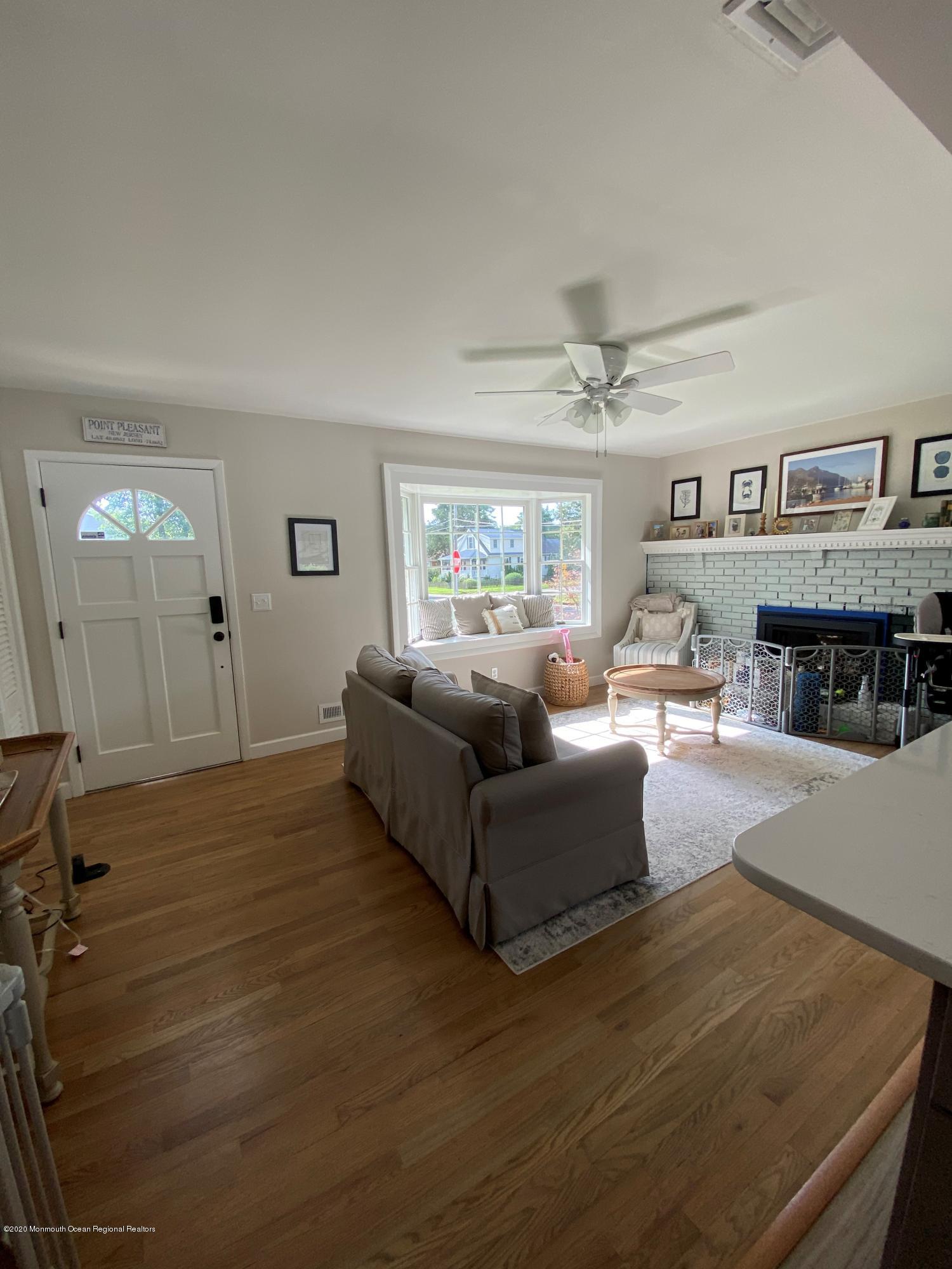 1235 Woods End Road Point Pleasant, NJ 08742 - Photo 11 of 24 LR 2