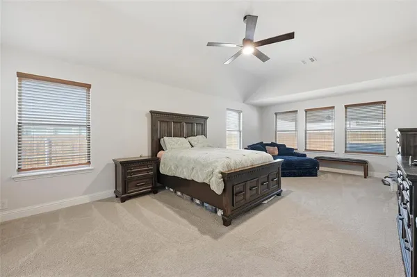 $2,900 | 129 Fireberry Drive, Glenn Heights, TX 75154
