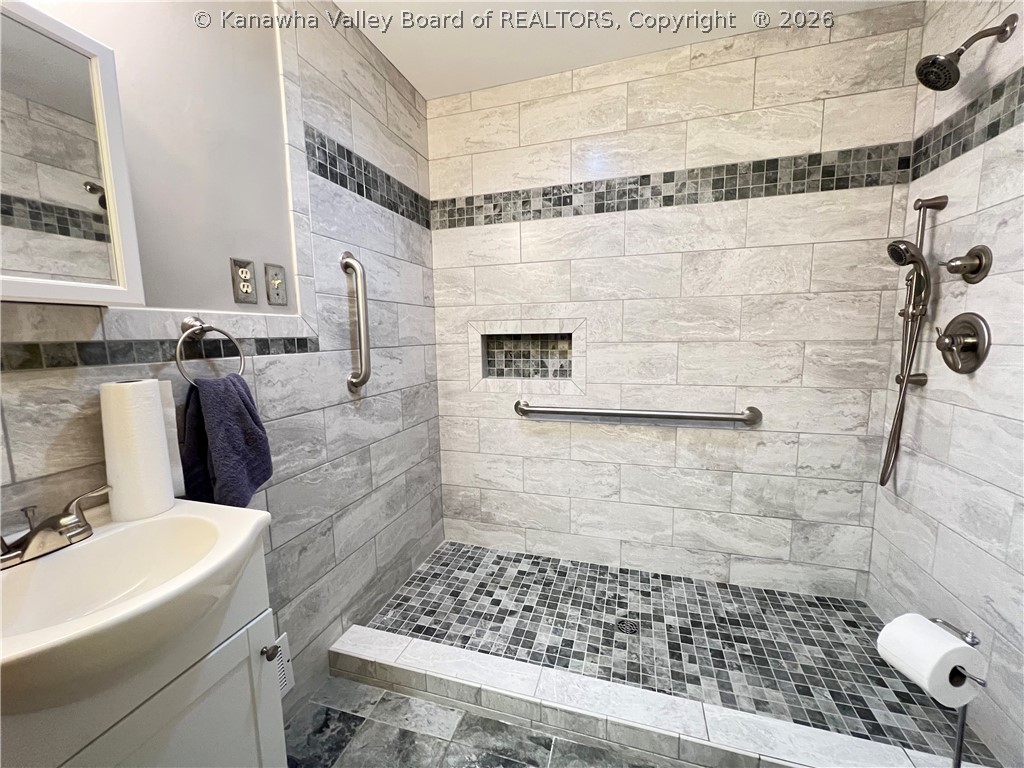 731 Lower Donnally Road Charleston, WV 25304 - Photo 10 of 21 Gallery Image 10