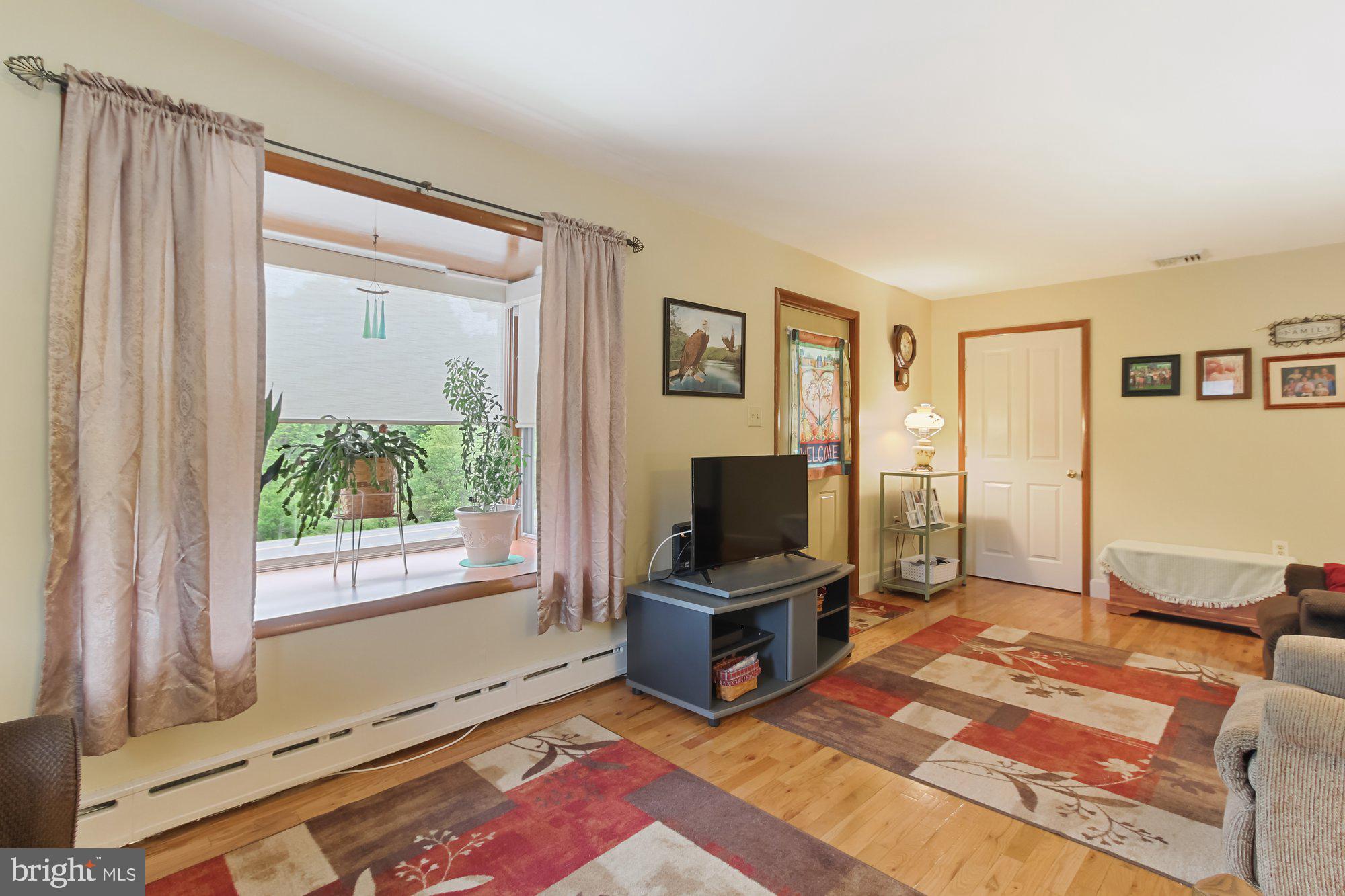313 Rake Road Mohrsville, PA 19541 - Photo 9 of 28 Gallery Image 9