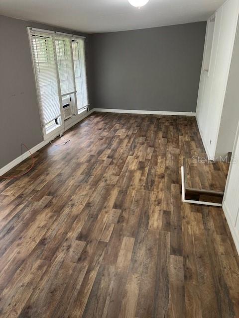 1537 Poe Road Lake Wales, FL 33898 - Photo 12 of 16 a view of an empty room and window