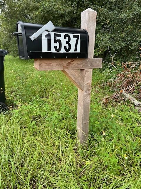 1537 Poe Road Lake Wales, FL 33898 - Photo 2 of 16 a view of outdoor space with sink and yard