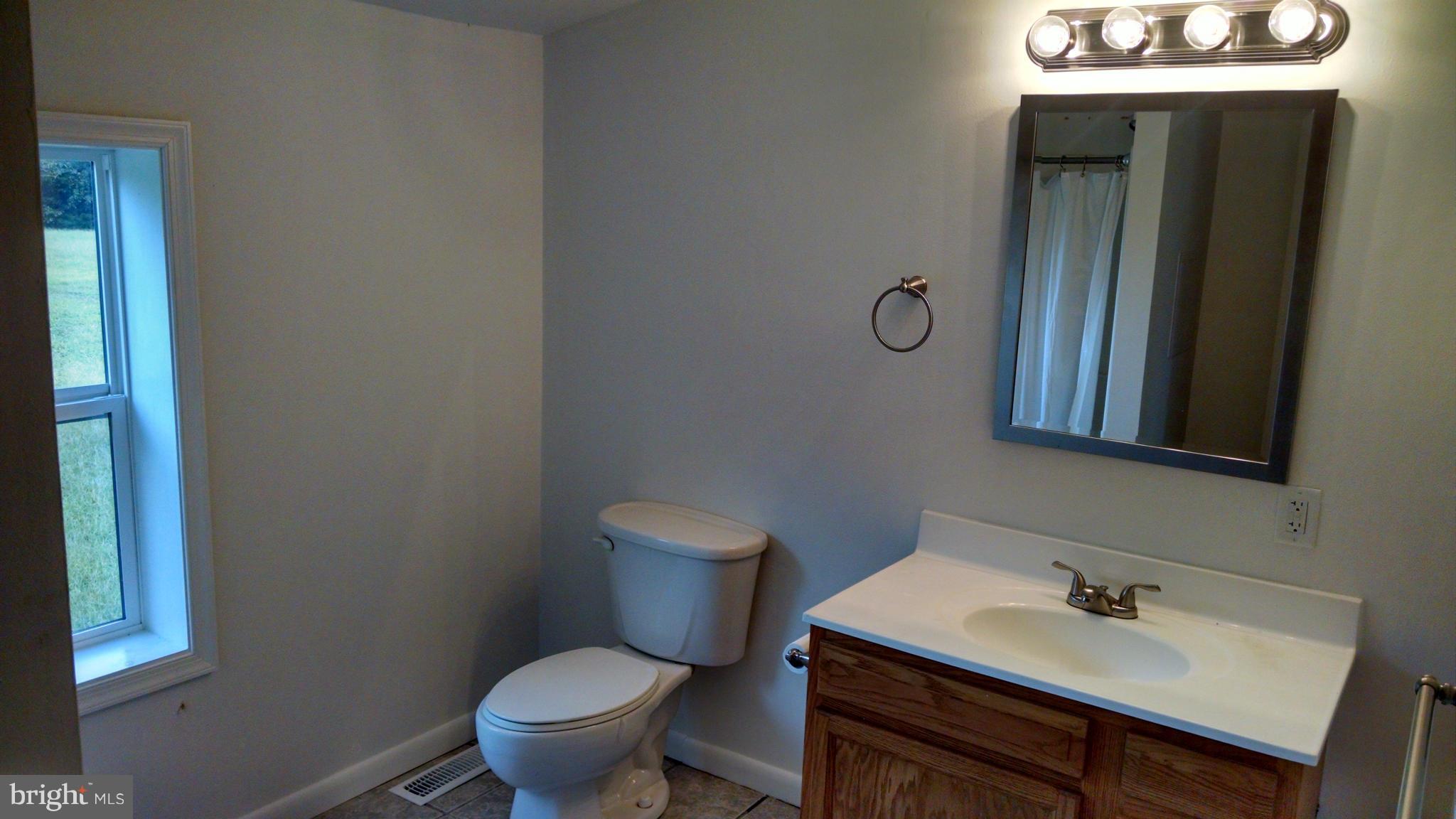 4846 Milligantown Road Hurlock, MD 21643 - Photo 14 of 16 Bath