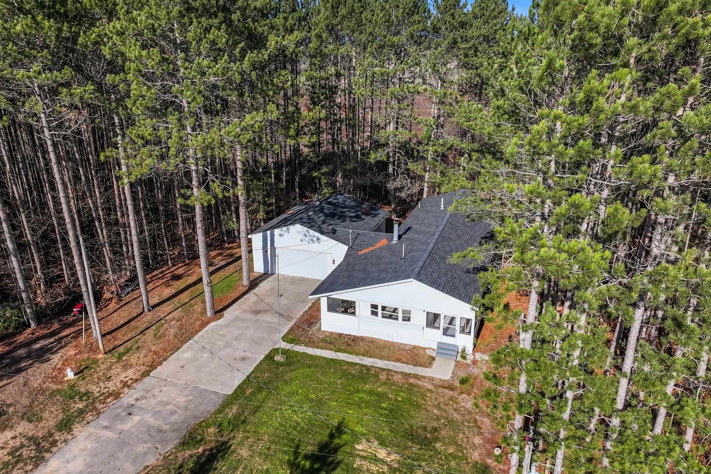 1338 Leonard Road Mancelona, MI 49659 - Photo 4 of 27