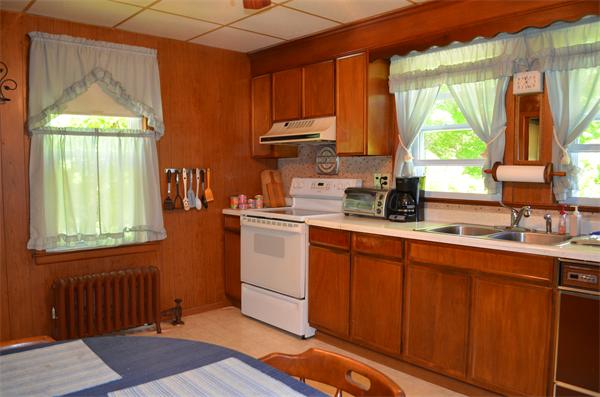 66 First Parish Road Scituate, MA 02066 - Photo 6 of 9