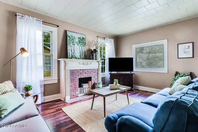 $1,400 | 1011 West Congress Street, Lafayette, LA 70501
