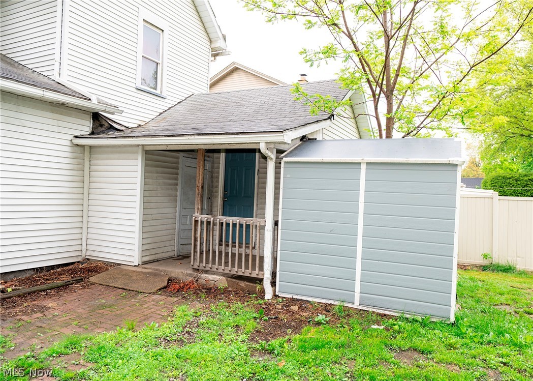 337 3rd Street Northwest New Philadelphia, OH 44663 - Photo 6 of 24