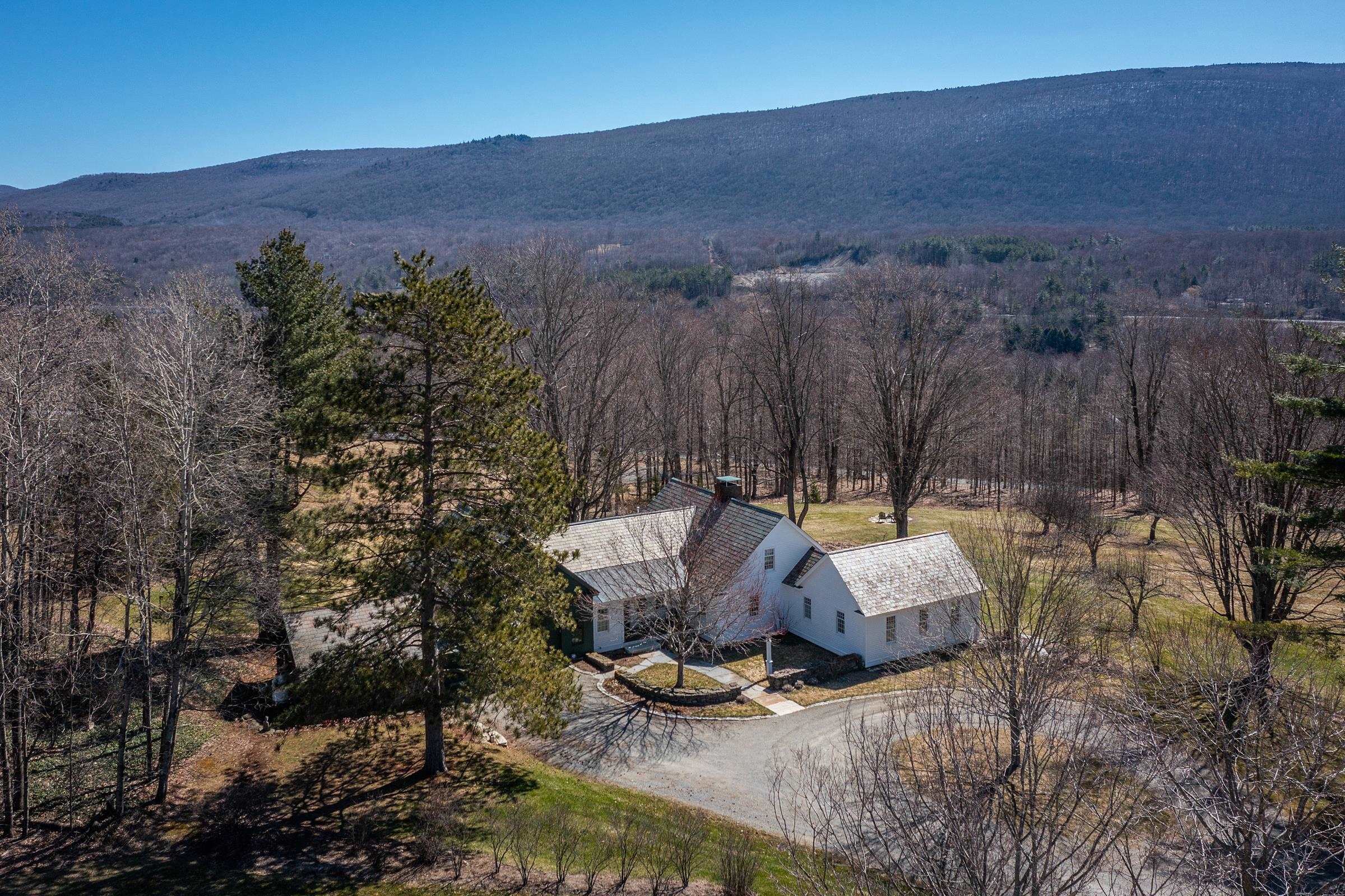 122 Upson Knolls Road Manchester, VT 05255 - Photo 2 of 40 Gallery Image 2