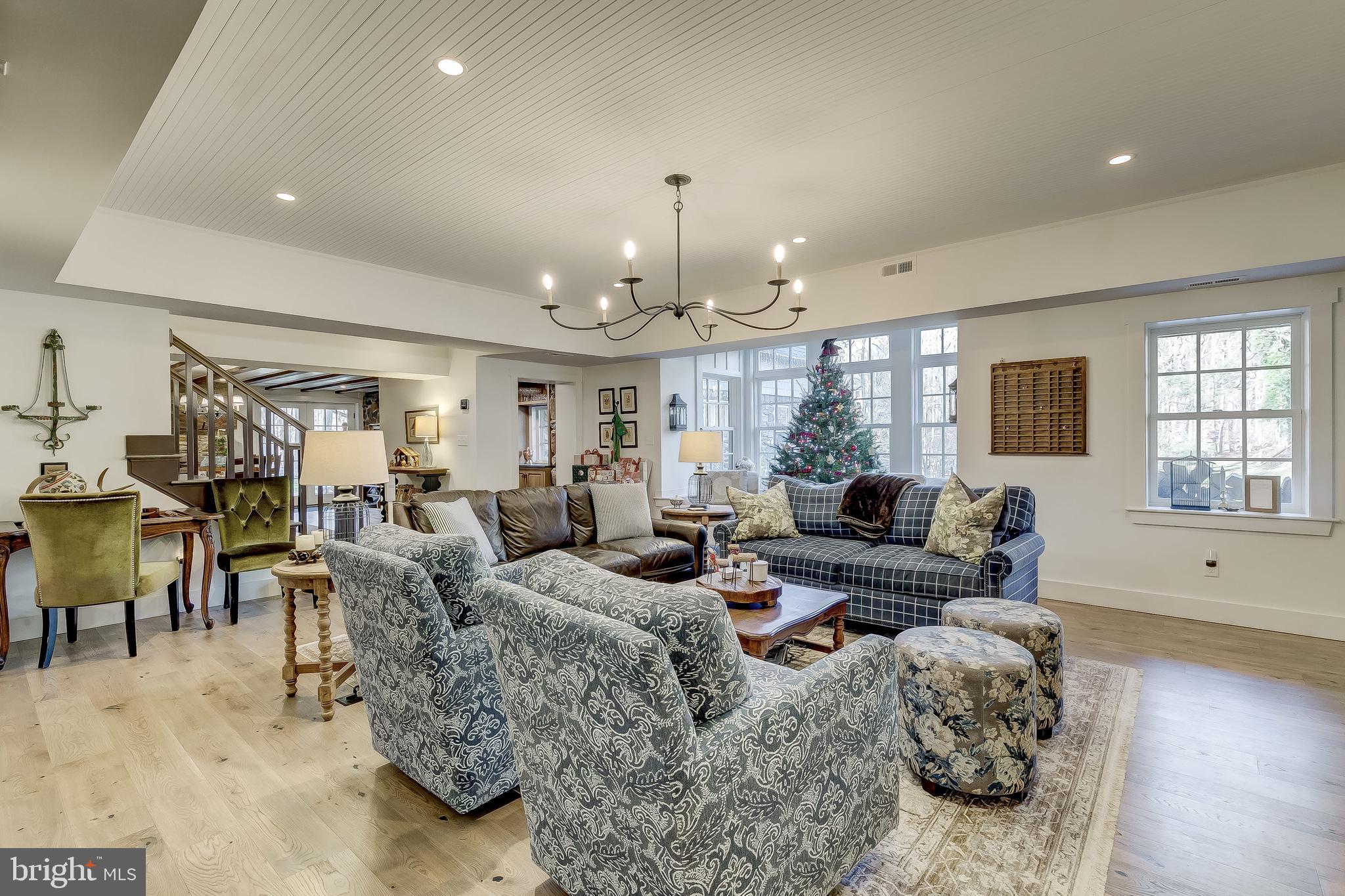 2923 Merrymans Mill Road Phoenix, MD 21131 - Photo 25 of 59 Family Room