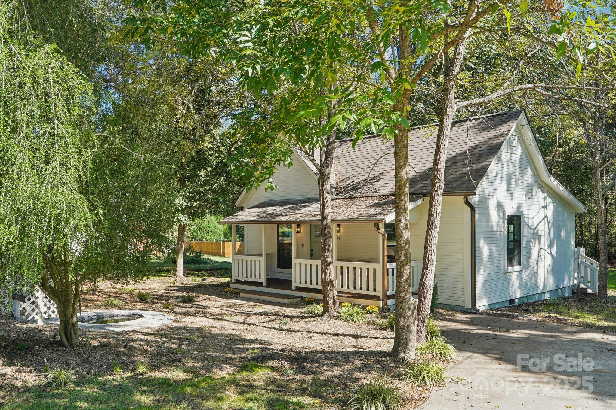 38 6th Street York, SC 29745 - Photo 27 of 34 a view of a house with a tree